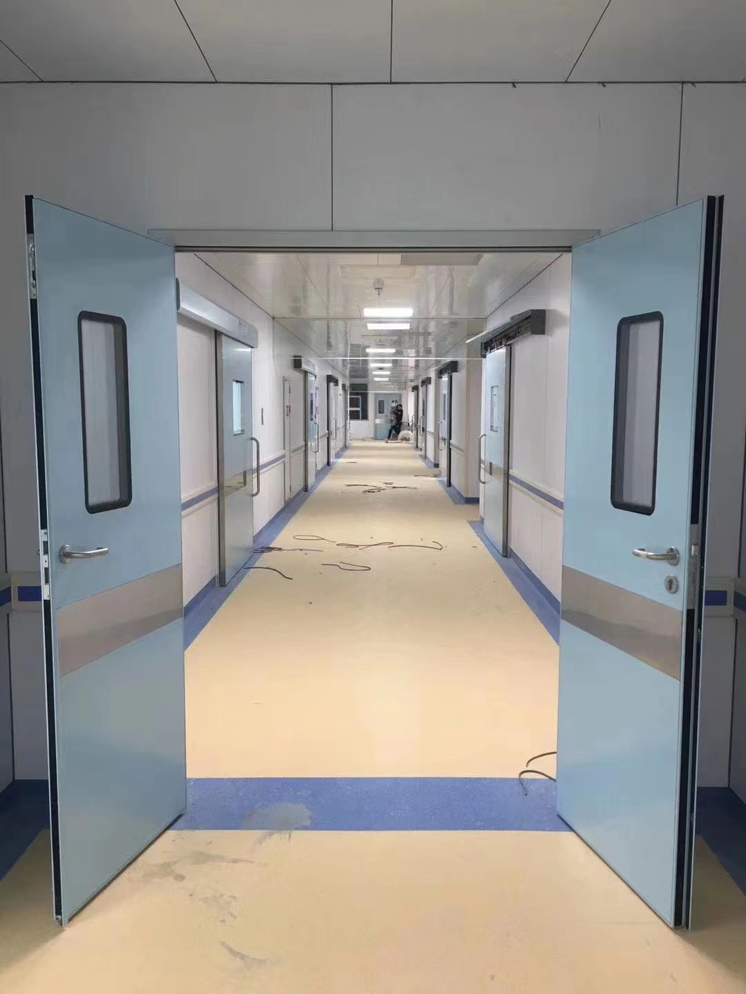 阿里自动感医用铅门